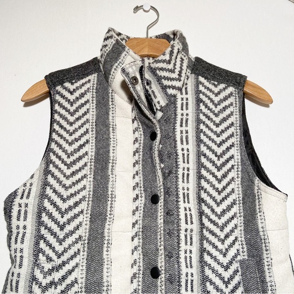 Be Cool Vest - Picture 3 of 9